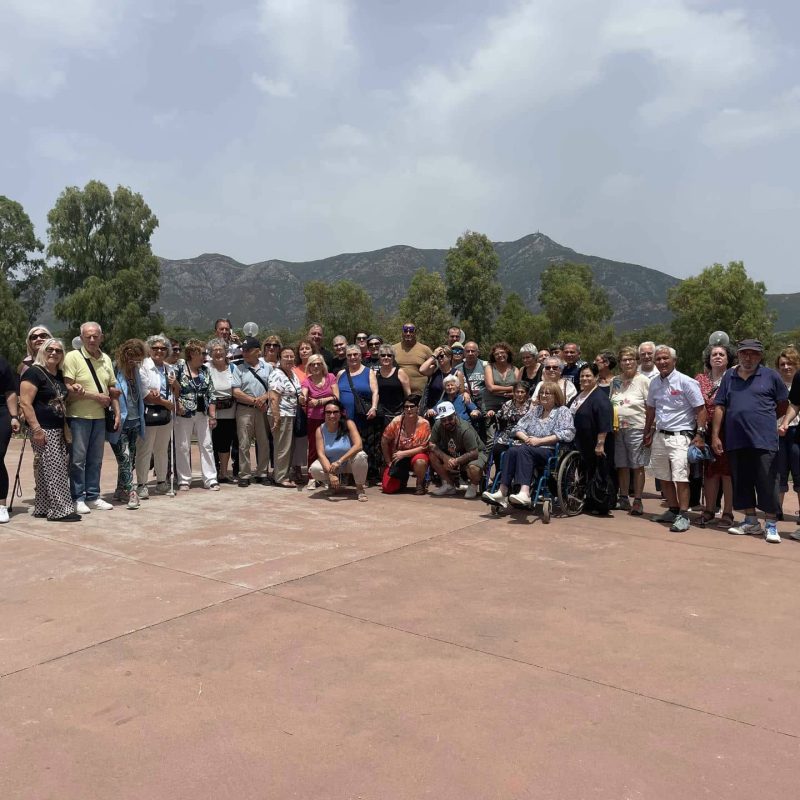 Immagine attività socializzanti, foto di gruppo